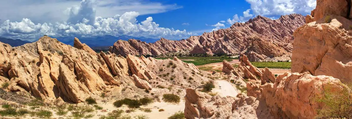 Le Canyon Corte dans la Quebrada de las Flechas en Argentine