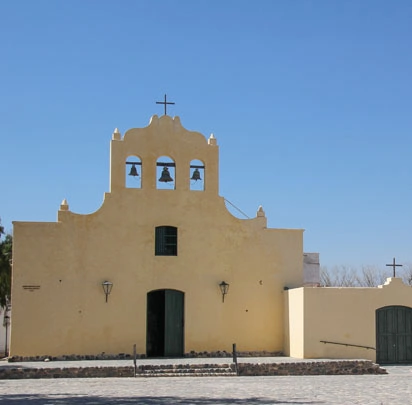 La fameuse église blanche de Cachi 