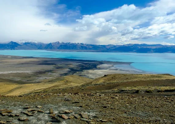 Vue sur le lac depuis le Cerro Frias 