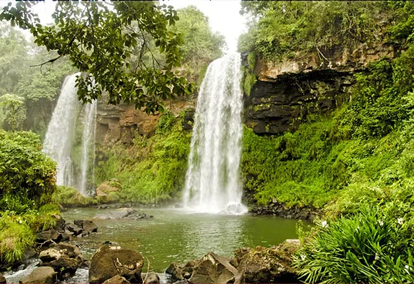 La chute Salto Dos Hermanas à Iguazu