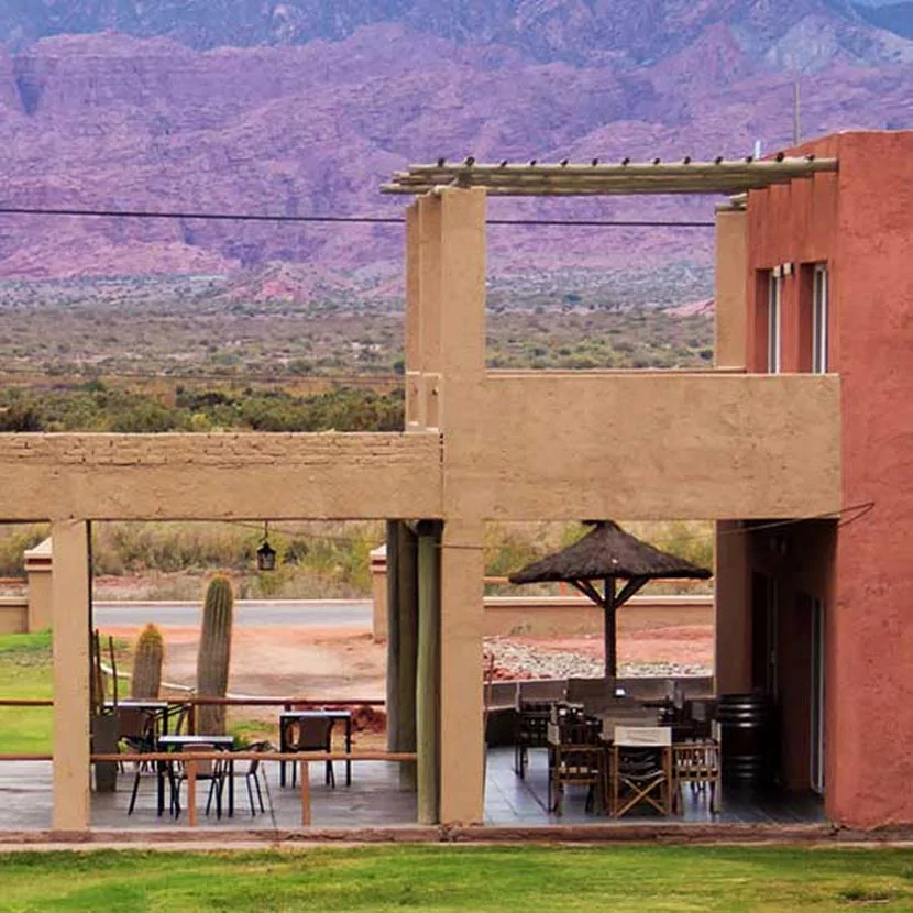 Vue terrasse de l'hotel Pircas Negras à Villa Union en Argentine