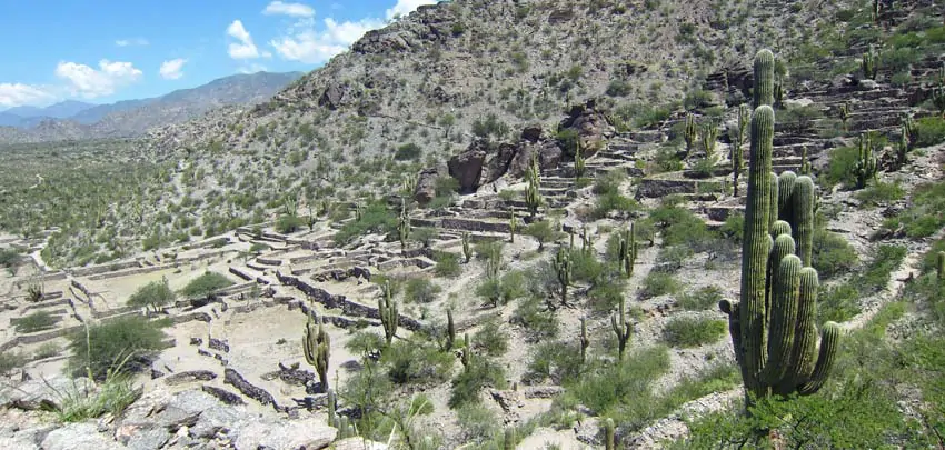 Ruines archéologiques de l'ancienne colonie des Indiens Quilmes en Argentine